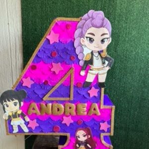 Kpop Demon Hunter huntrix piñata